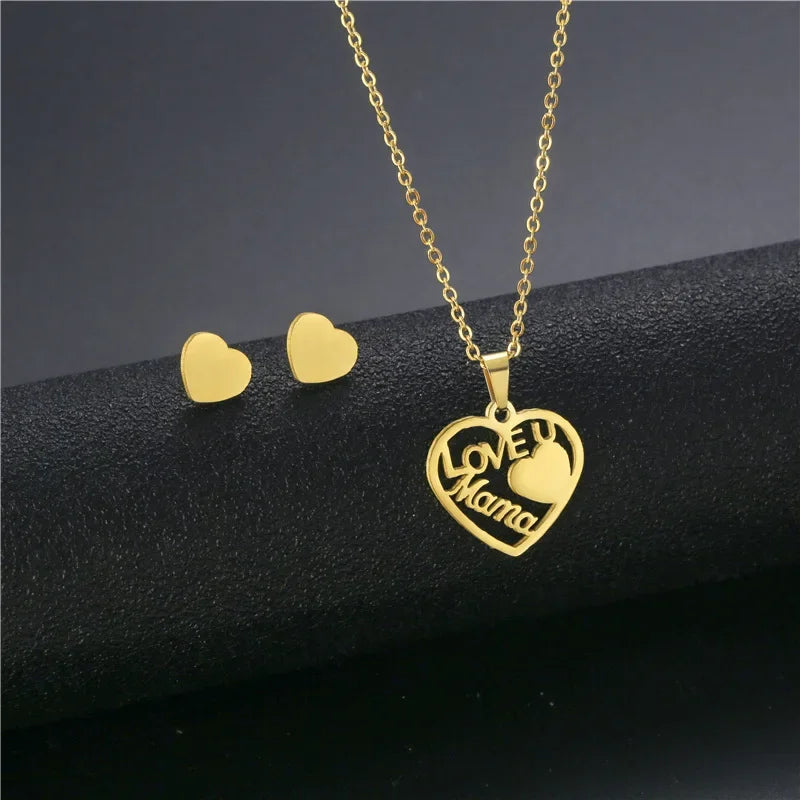 Mama Pendant Necklace