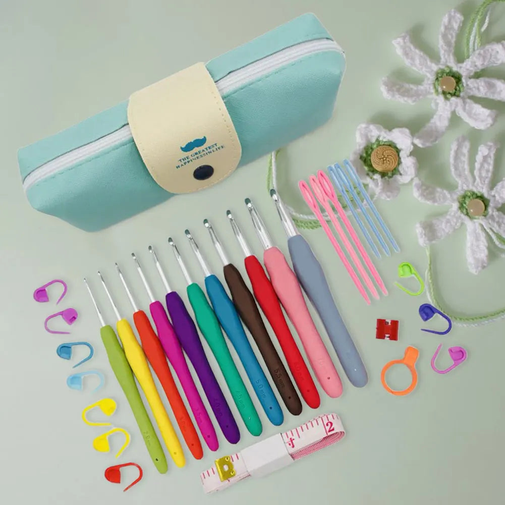 Crochet Set with Case & 11 Ergonomic Handles