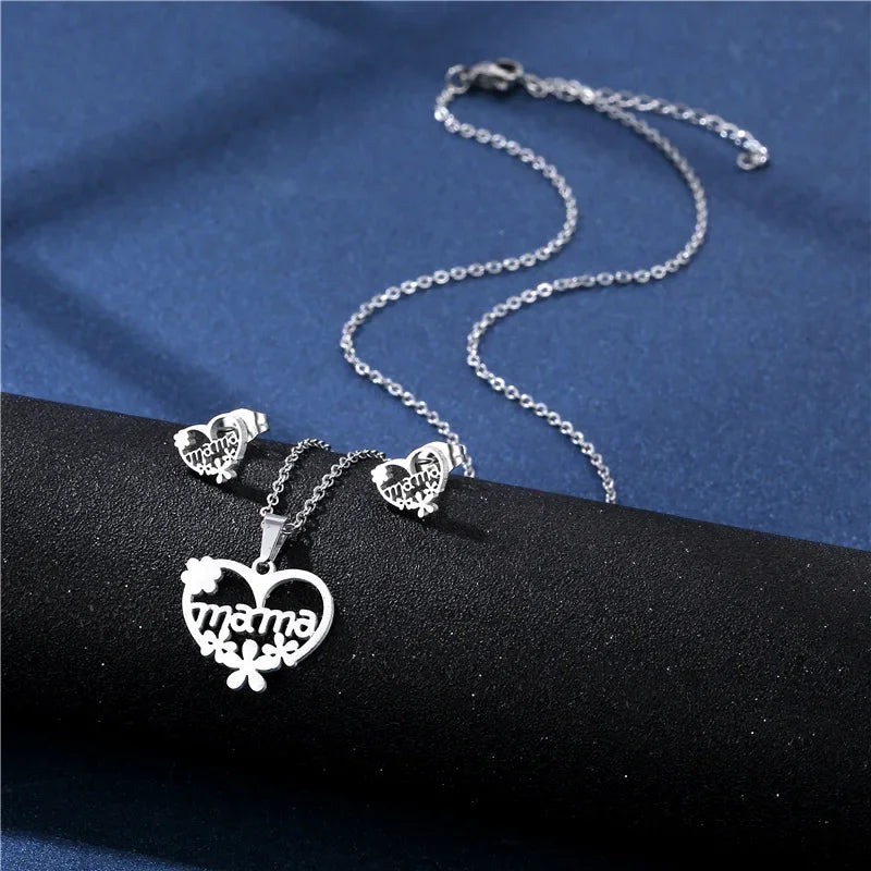 Mama Pendant Necklace