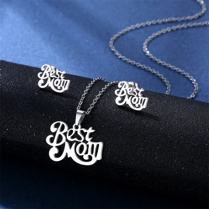 Mama Pendant Necklace