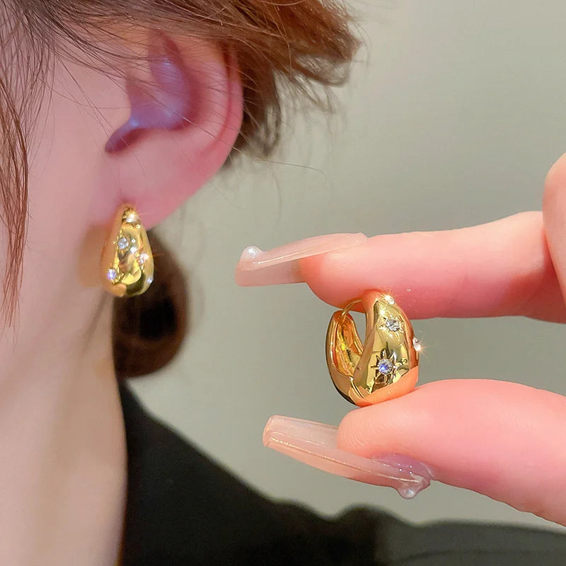 Luna Hoops