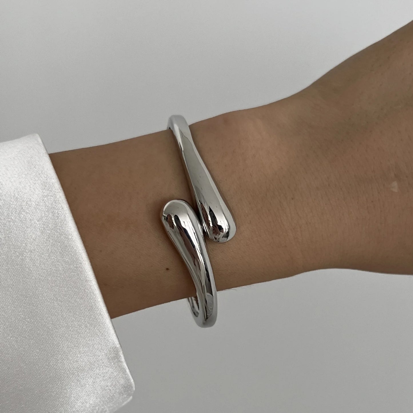Vera Cuff