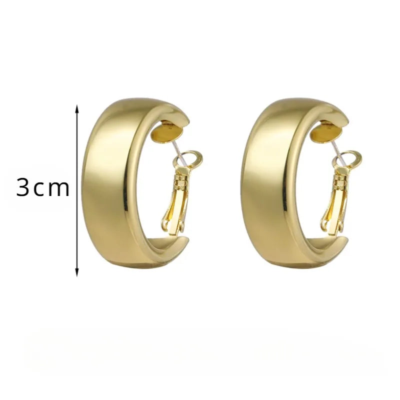 Nia Hoops