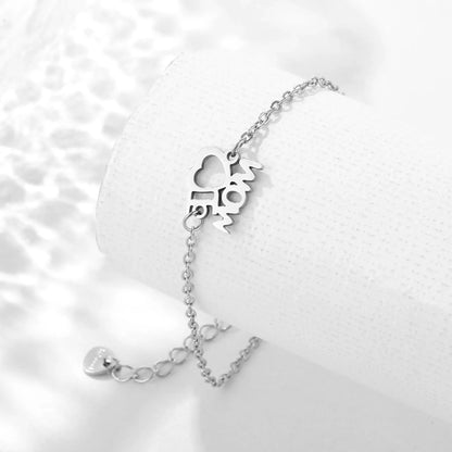 Mama Pendant Necklace