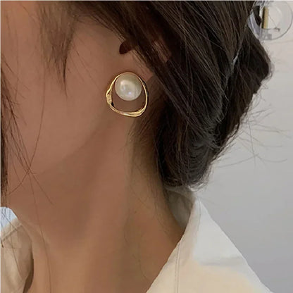 Esme Studs